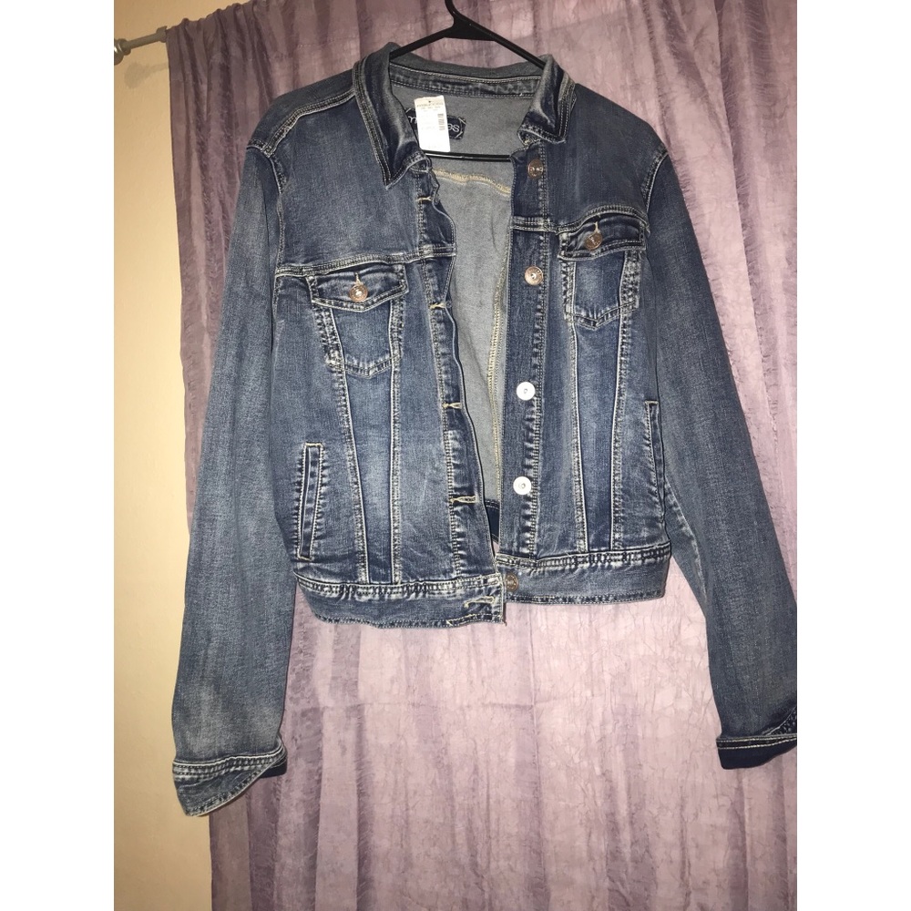 ❤️NEW Maurice’s jean jacket!❤️
